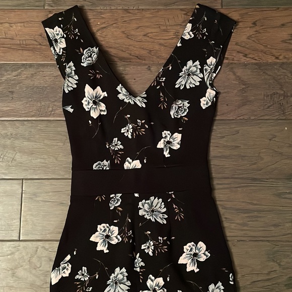 French Connection Body con dress - Picture 2 of 4